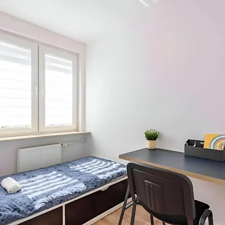 Leisure Central Zlota Lovely 2 Bedroom Warsaw