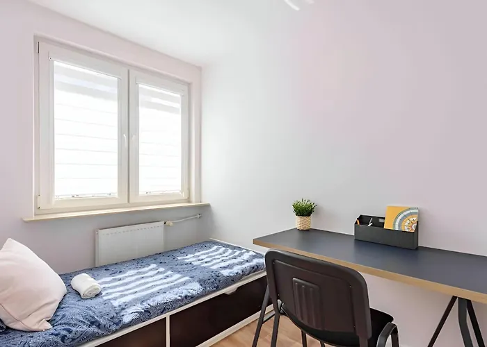 Leisure Zlota Lovely 2 Bedroom وارسو