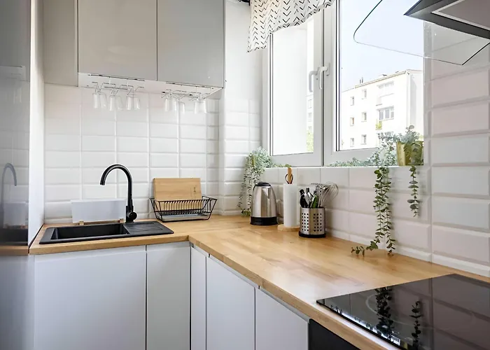 Leisure Zlota Lovely 2 Bedroom وارسو