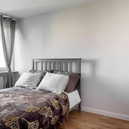 Leisure Zlota Lovely 2 Bedroom Warsaw
